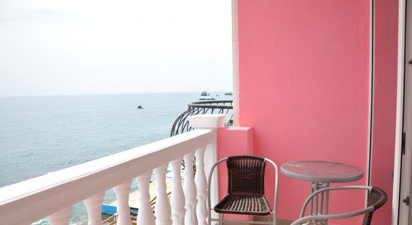 Гостевой дом Камелия Утес