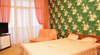 Гостевой дом Камелия Утес Улучшенный двухместный номер с 1 кроватью и видом на море-1